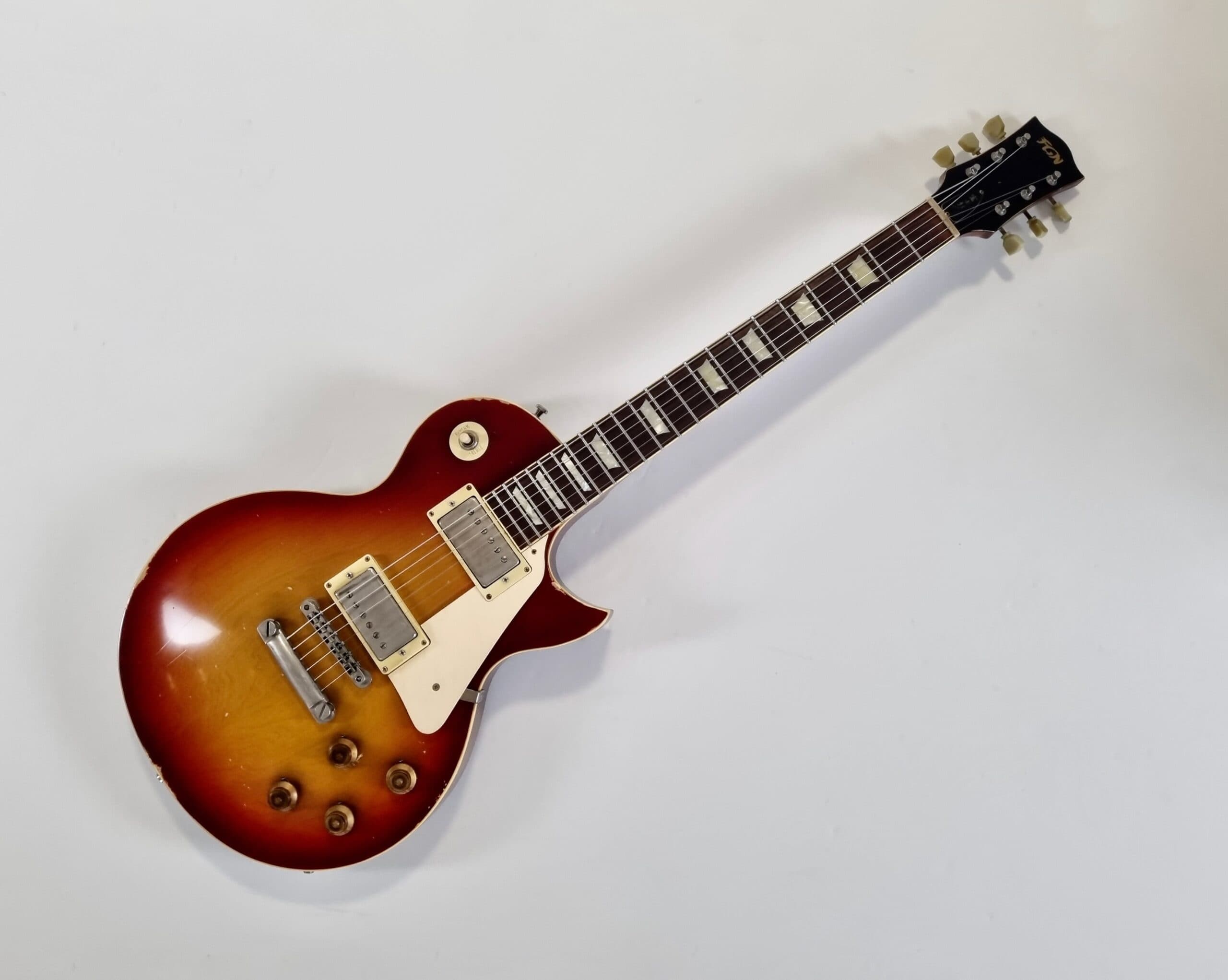 FGN Master Relic Les Paul 2011 Siggi Braun #024 Aged Cherry Burst - Image 1