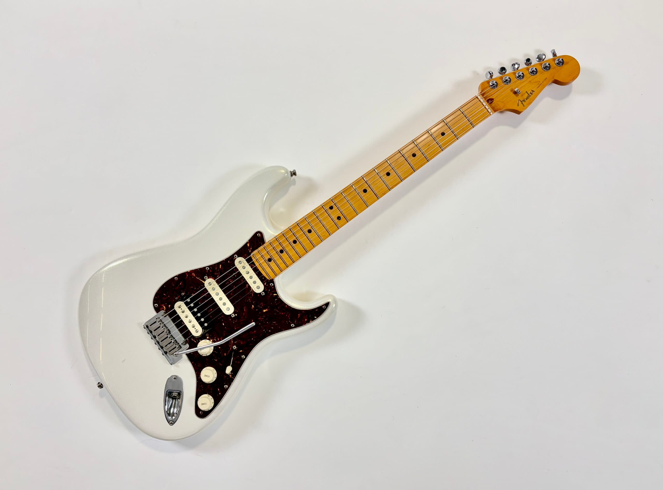 Fender Stratocaster American Ultra HSS 2023 Arctic Pearl - Image 1