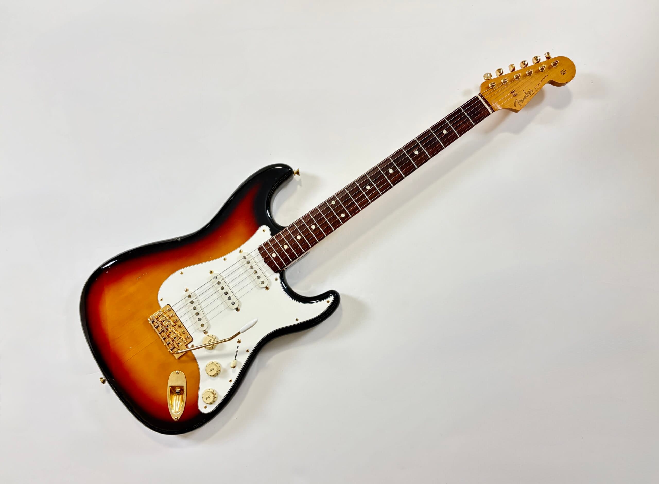 Fender Stratocaster ST-62 made in Japan 1993-1994 Sunburst - Image 1