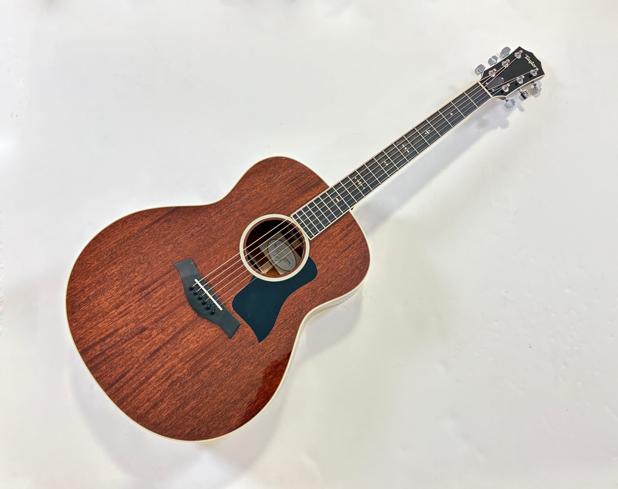Taylor 528e Natural 2013 - Image 1