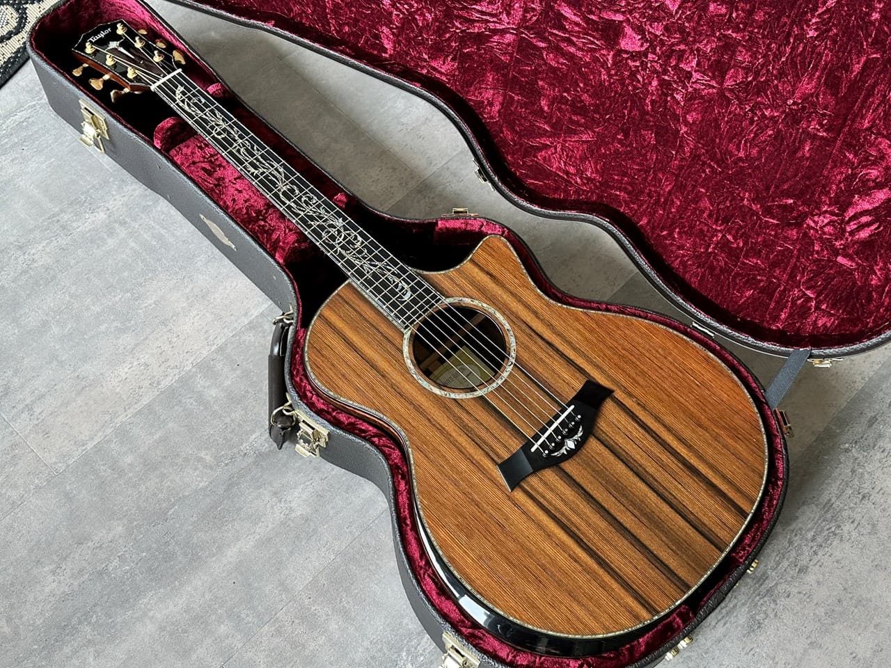 Taylor PS14CE Fall Limited Presentation Series Sinker Redwood/Macassar Ebony - Image 1